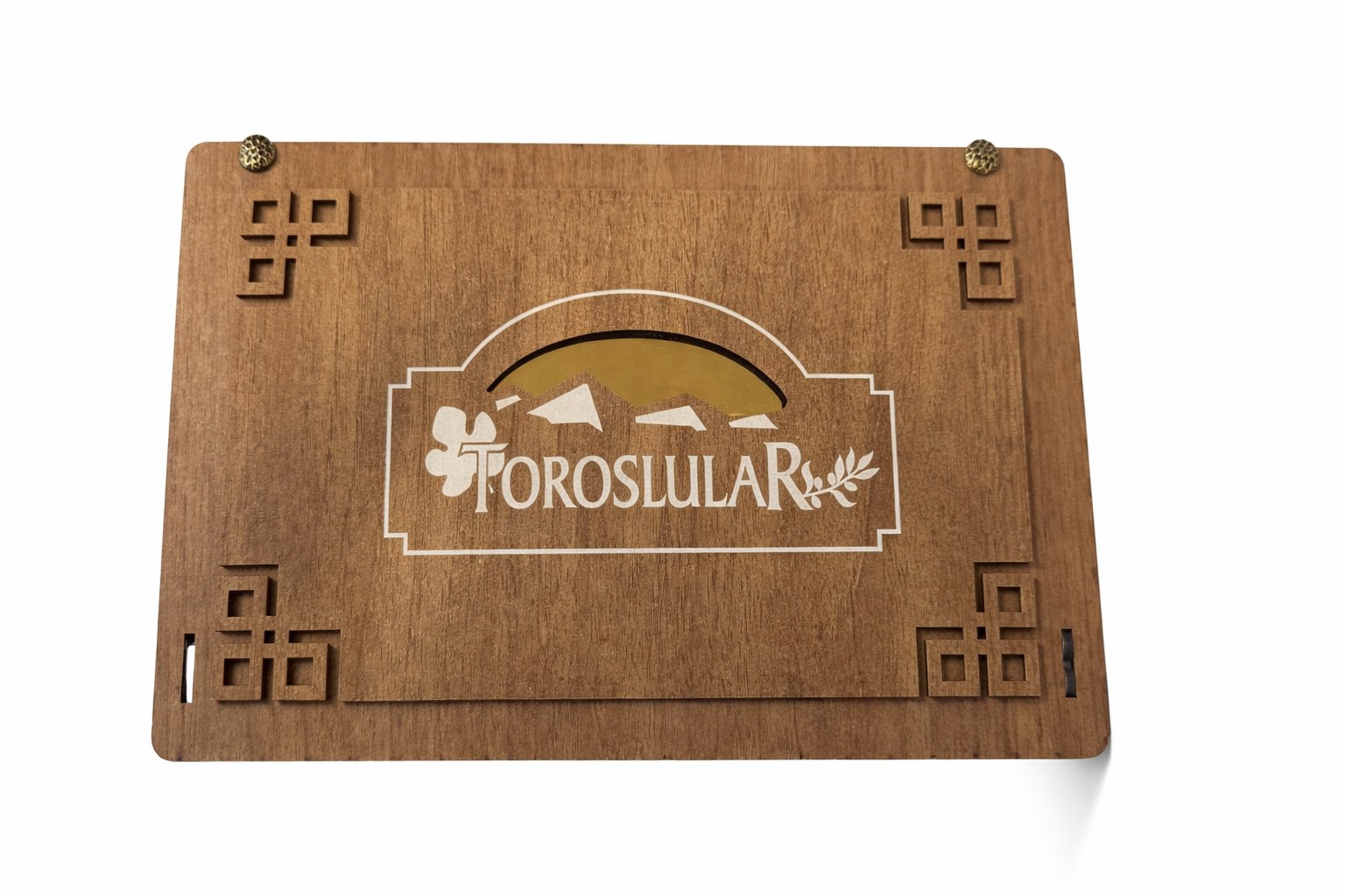 Инжир сушеный в элегантной деревянной коробке 500 г