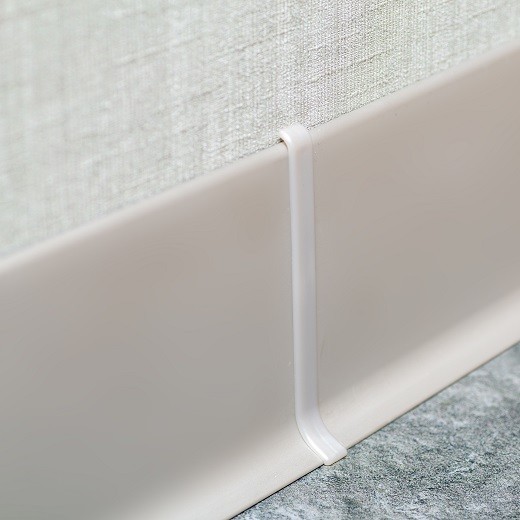 AL 60, Plinta din aluminiu, Silver Matt, 2,5m