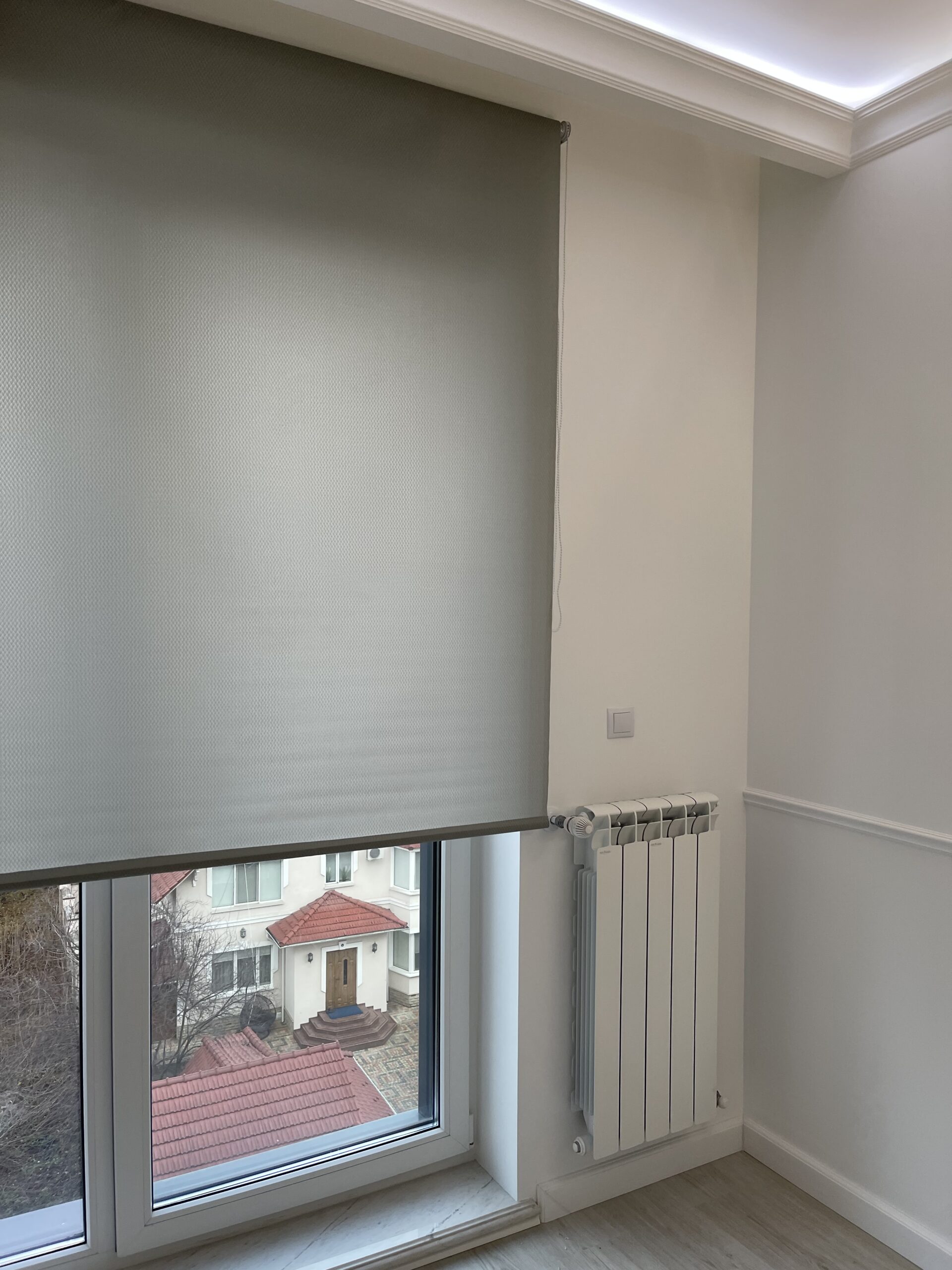 Jaluzele rulou STANDARD, RIBBED gri 1,60x2,40 m