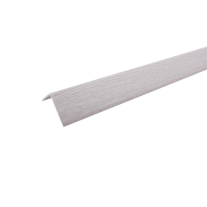 P3 Профиль для ступеней, 1,8 м, 22 Кавказский дуб