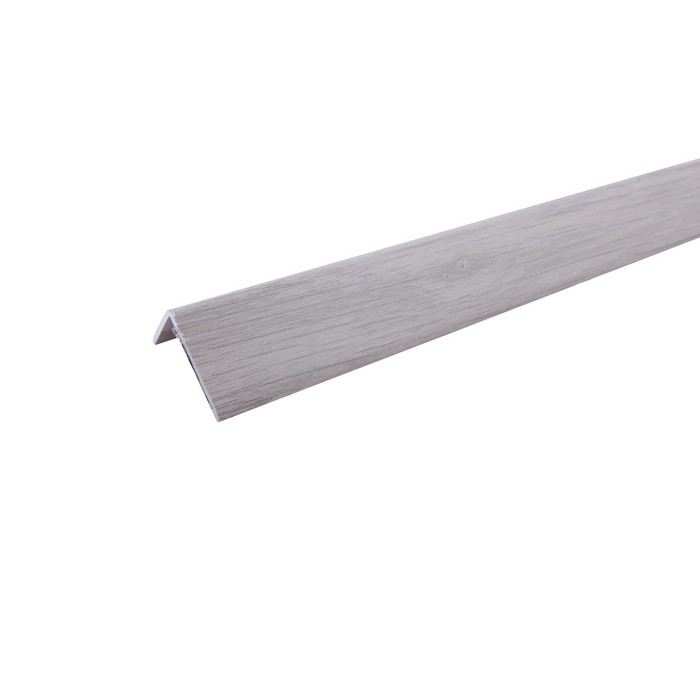 P3 Profil p/u trepte, 0.9 m, 19 Stejar Callabria