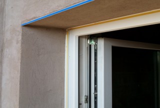 Profil din PVC tare cu picurător (капельник)