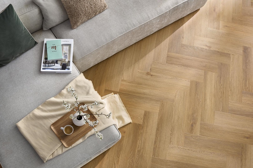 Pardoseala SPC ARBITON colecția Amaron Herringbone EIR, STEJAR BURBON, CAS 208