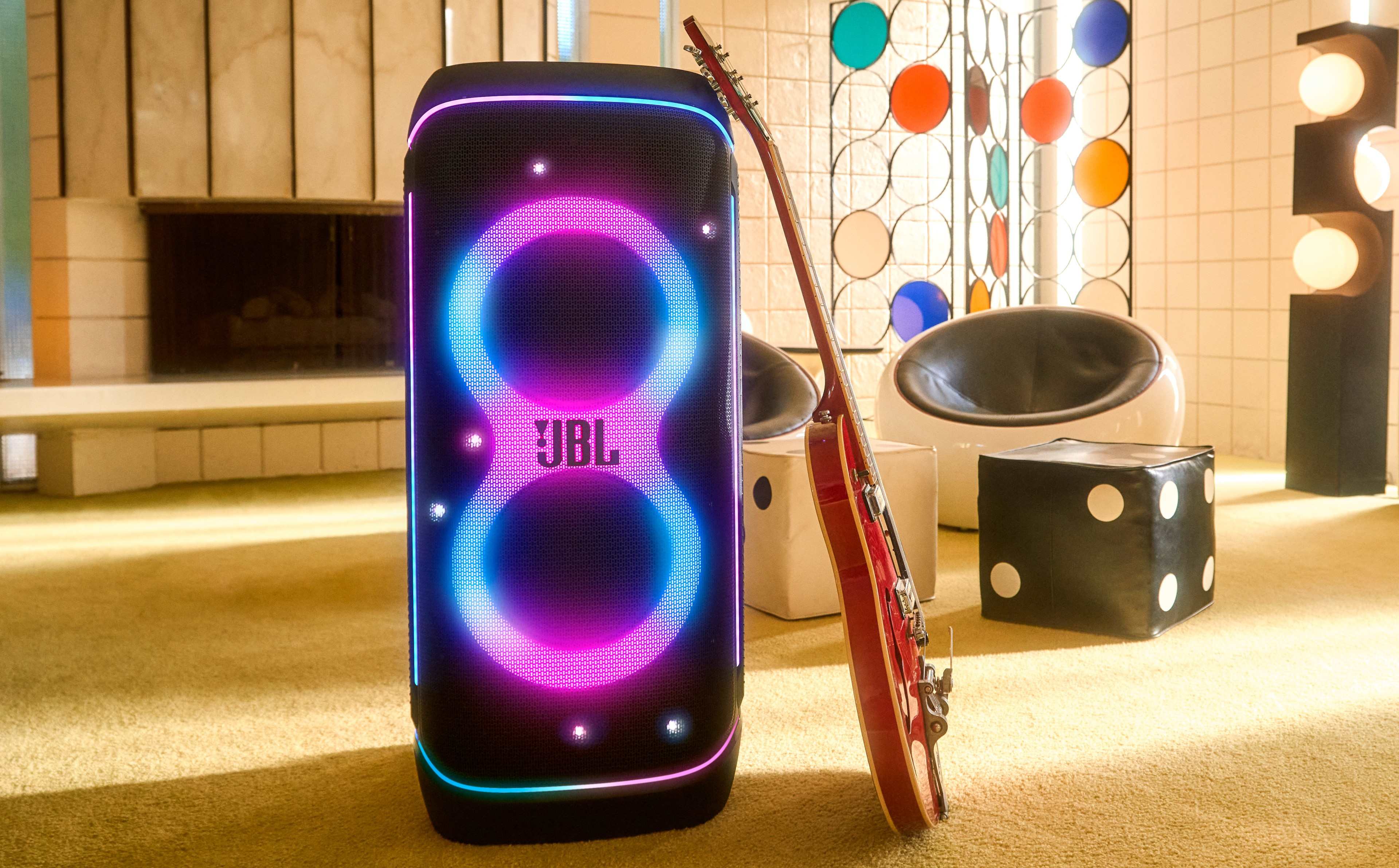 JBL PartyBox 720 – Dacă vrei un sunet cu adevărat puternic - unul care să te facă să te miști și să-