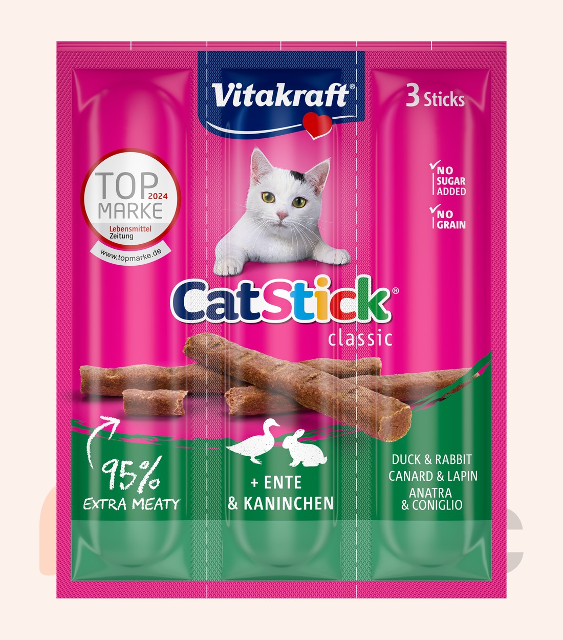 Лакомство для кошек Vitakraft Cat Stick с уткой и кроликом, 3 шт (18 г)