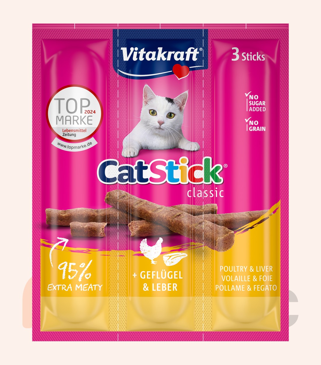 Лакомство для кошек Vitakraft Cat Stick с курицей и печенью, 3 шт (18 г)