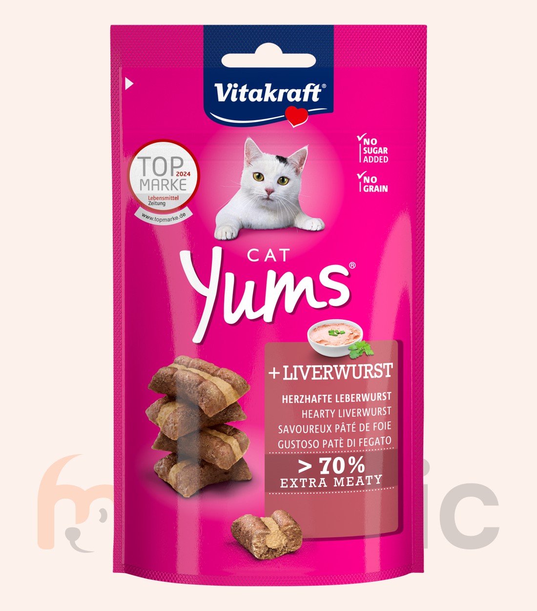 Лакомство для кошек Vitakraft Cat Yums с ливерной колбасой (40 г)